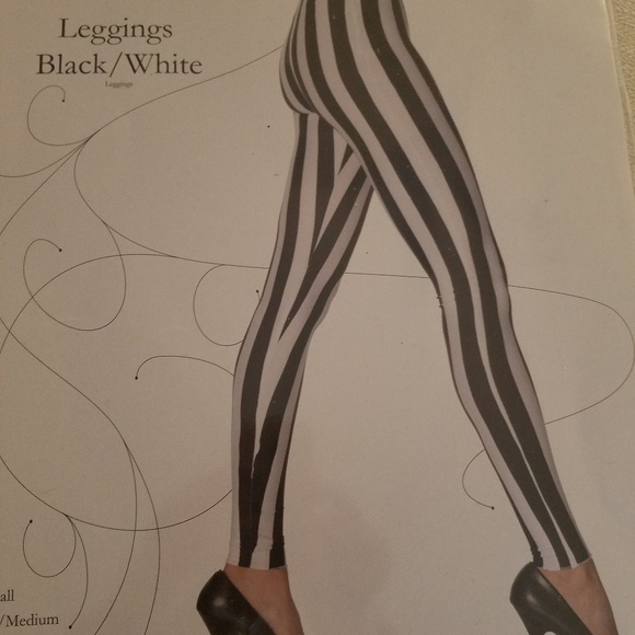 ⚘Under Wraps Leggings NWT - Picture 1 of 3